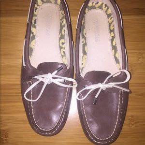 Brown leather Sperrys